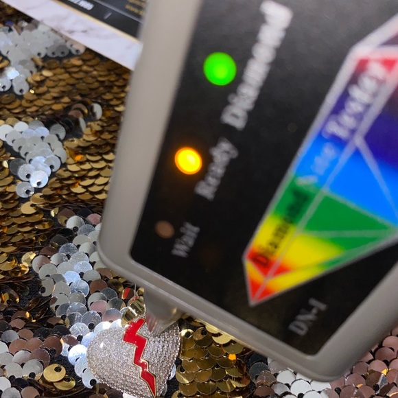 10k gold vermeil Genuine real diamond broken heart diamond pendant NOT CZ Gift - Picture 3 of 6